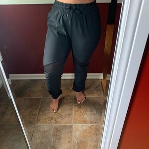 Kendall + Kylie joggers